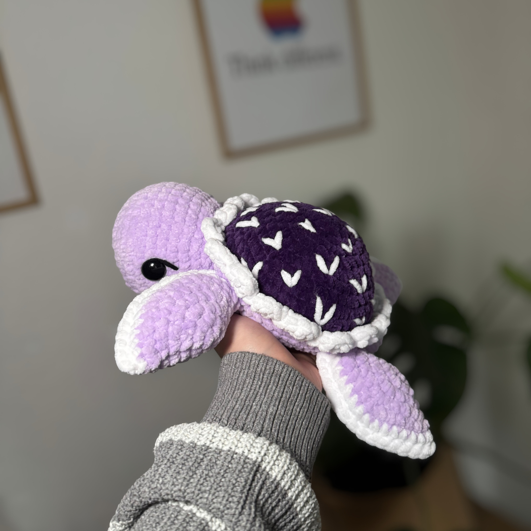 Medium Herz Schildi Plushie 🐢