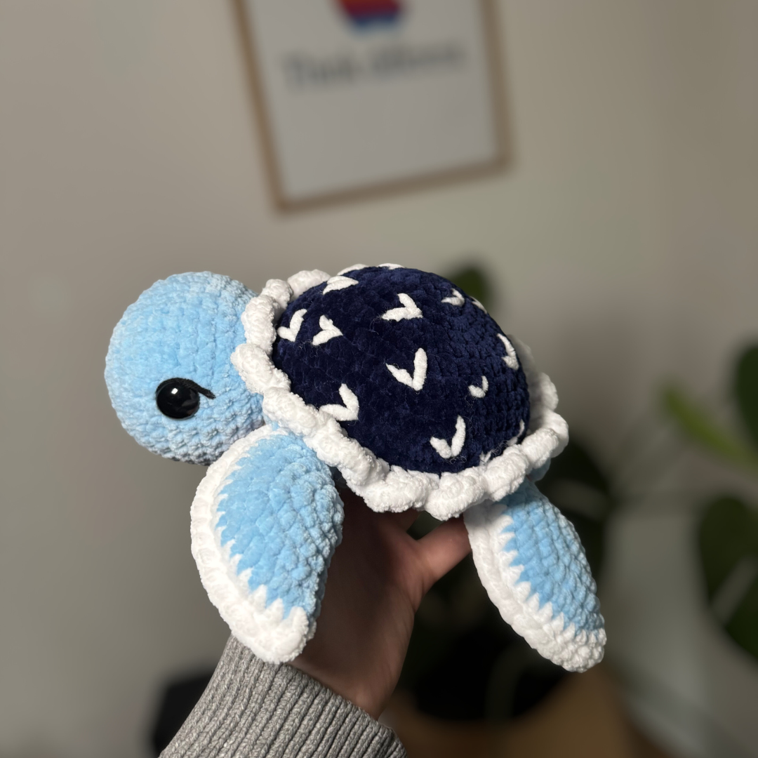Medium Herz Schildi Plushie 🐢