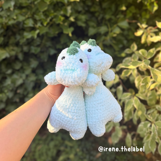 Plushie "Flausch Dino" 🌸